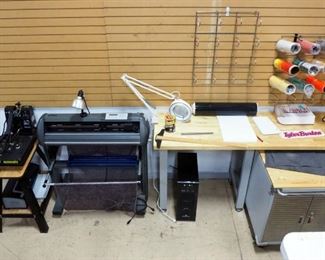 Vinyl Decal And T-Shirt Printing System And Workstation