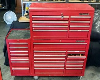 US General Pro Tool Cabinet, 28 Drawers, 61" Tall x 59" Wide x 18" Deep, On Wheels, With Key