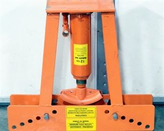 Central Hydraulics 12-Ton Pipe Bender