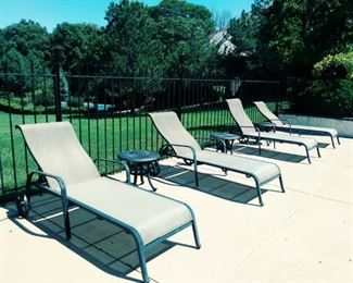 loungers & tables