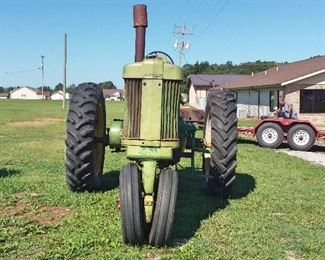 John Deere Tractor 60 LP

