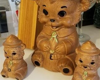 Cookie Jar/Salt & Pepper Shakers