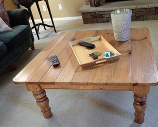 PINE PLANK COFFEE TABLE