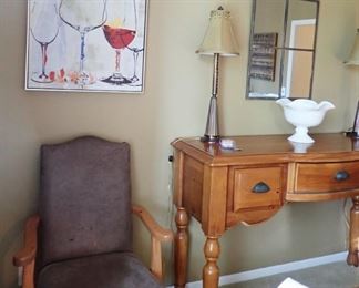 WINE DECOR / ARMED CHAIRS / LAMP / BUFFET PINE
