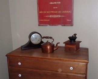 ANTIQUE 4 DRAWER DRESSER / COFFEE GRINDER / COPPER TEA KETTLE / ANTIQUE MANTLE CLOCK