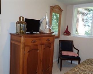 BUREAU / CHEST ANTIQUE / ARMED SIDE CHAIR