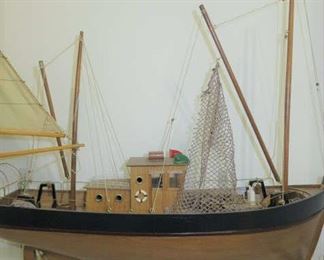 Chalutier Model Boat