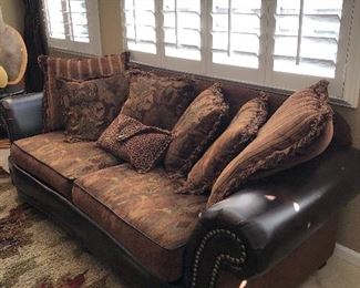 Couch leather/tapestry