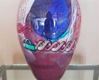 Stunning Art Glass, Multiple Patterns Circling the Vase