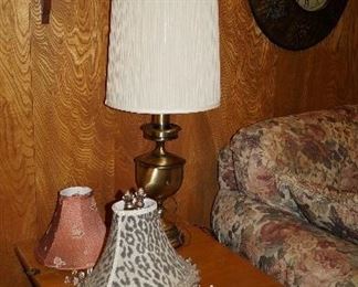 lamp, lamp shades, end table