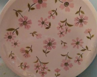MIKASA PASTELLE PUFF SERVING PLATE