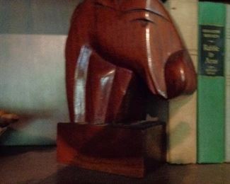 several set of these horse head bookends