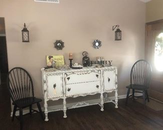 Shabby chic Buffett 