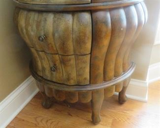 Bombay Drum Chest
3 Drawers on Legs
