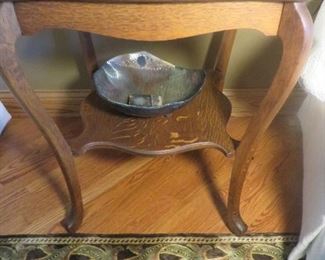 Late Victorian Oak Occasional Table
Early 20th Century
