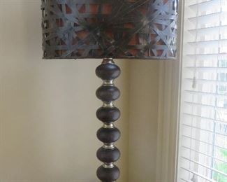 Modern Stacked Ball Table Lamp
Metal Ribbon Shade
