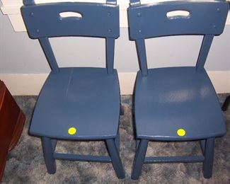 CHILDS SMALL WOODEN CHAIRS