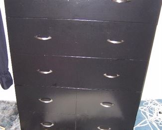 BLACK DRESSER