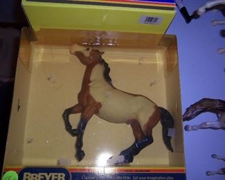 BREYER ANIMAL CREATIONS