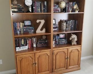 Bookcases, book and decor'