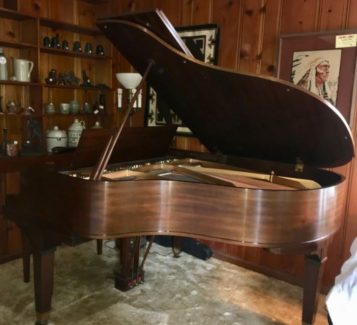 Baldwin Grand Prix Paris 1900 Baby Grand Piano, serial number 47188. Including bench. Excellent condition, keys good.