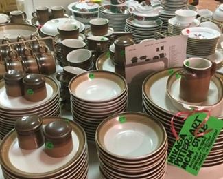 Vintage Mikasa Potters Art MCM-Style in Buckskin pattern. Gorgeous and perfect condition! Open Stock pricing.