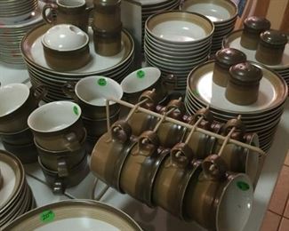 Vintage Mikasa Potters Art MCM-Style in Buckskin pattern. Gorgeous and perfect condition! Open Stock pricing.