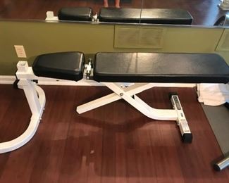 weight bench 