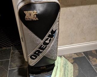 vacuum Oreck 