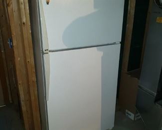 Amana fridge/freezer