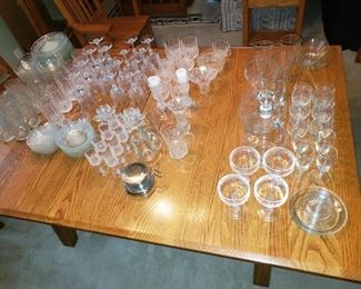 Crystal stemware sets