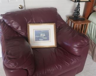 Reclining leather chair