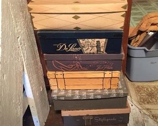 Great vintage shoeboxes filled with ladies shoes!