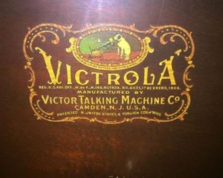 Photo of Inside Top of 1923 Upright Victrola (VV-80) and includes collection of 78s - Works