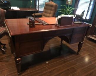 Ethan Allen executive desk with drop-leaf sides