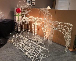 Large lighted Christmas sculptures