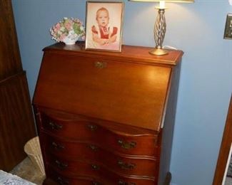  one of two,vintage dresser desk ,lamp art