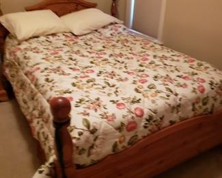 Queen size bedroom suite