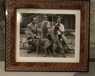 BLACK AND WHITE VINTAGE  PHOTO LAUREN BACALL AND HUMPHREY BOGART WITH BOXERS, Copyright Sid Avery in Wood Inlaid Frame