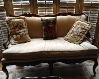 18th c. Italian Settee 