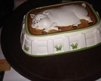 Pig mold