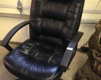 One of several desk chairs