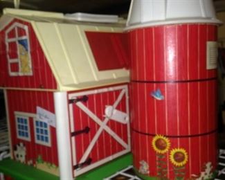 Fisher Price barn & silo