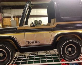 Vintage Tonka Jeep