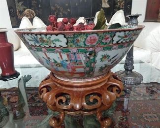 Large 14" Rose Medallion bowl, atop vintage carved wood Asian stand.