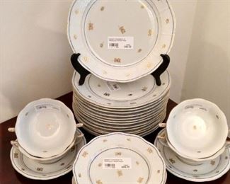 Lovely LARGE collection of Herend "Coronation", or "Battheny" dinner plates, dessert plates, soup bowls and underliners. 