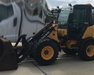 Volvo L20B Loader, Engine Cranks, but will not start 3,652 hours