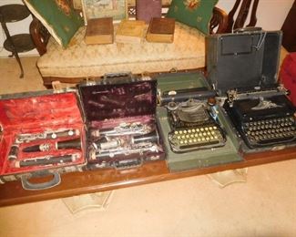 Clarinets & typewriters