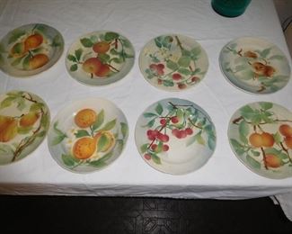 Rare St Clement salad plates