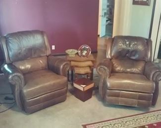 2 Leather Recliners